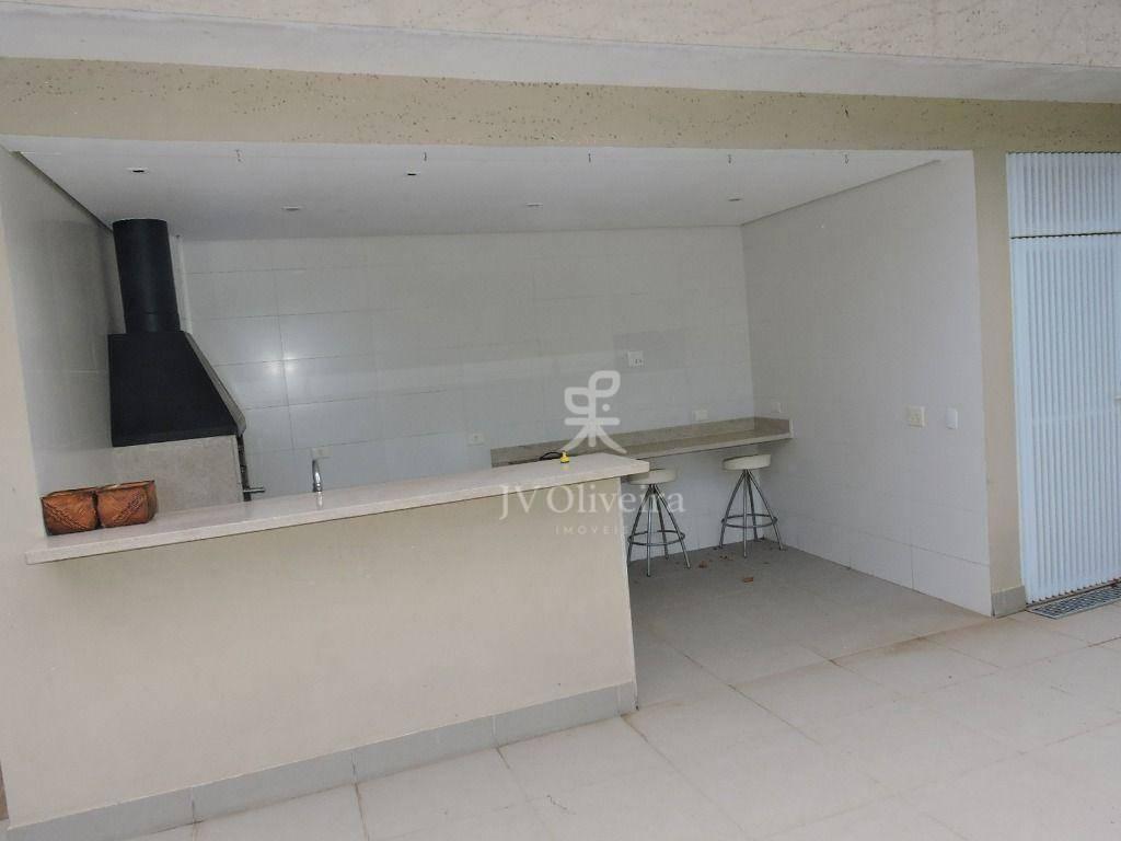 Casa com 5 dormitórios à venda, 600 m²