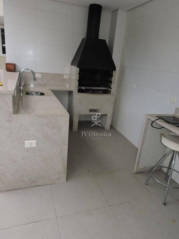 Casa com 5 dormitórios à venda, 600 m²