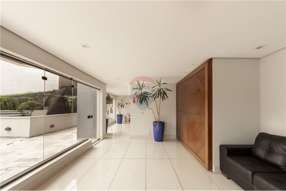 Apartamento 3 quartos, sendo 1 suíte, sala cozinha, banheiro social e 1 banheiro da suíte duas vagas
