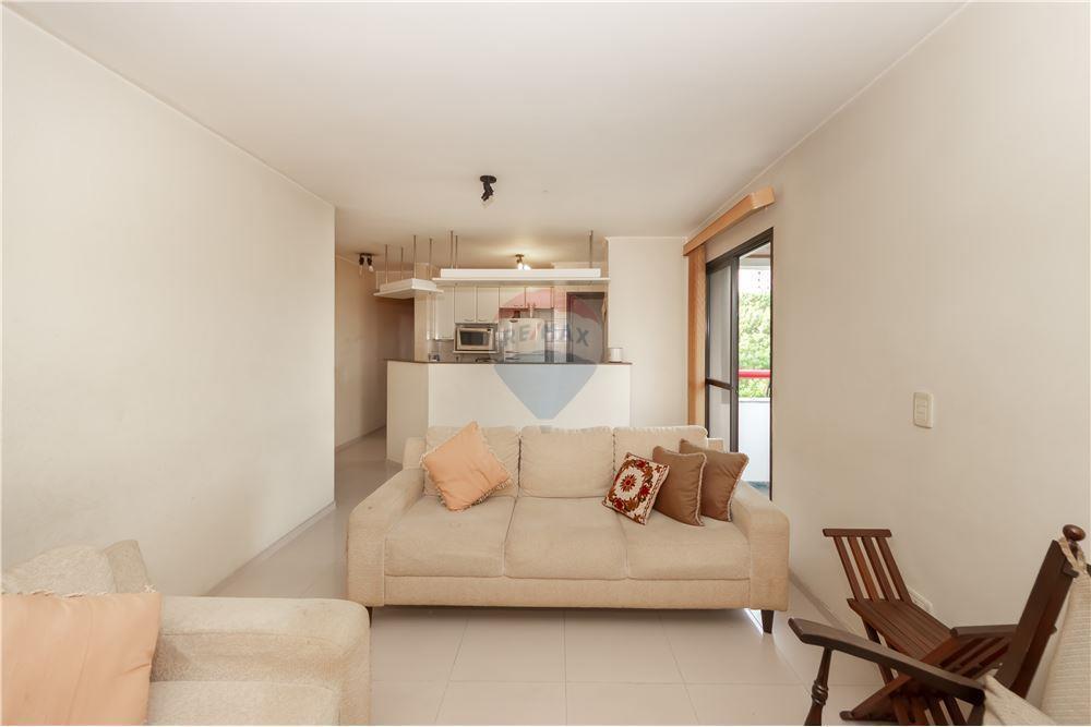 Apartamento 3 quartos, sendo 1 suíte, sala cozinha, banheiro social e 1 banheiro da suíte duas vagas