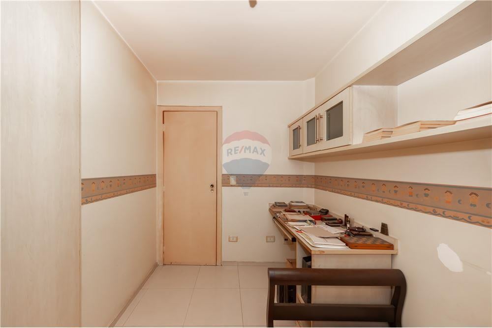 Apartamento 3 quartos, sendo 1 suíte, sala cozinha, banheiro social e 1 banheiro da suíte duas vagas