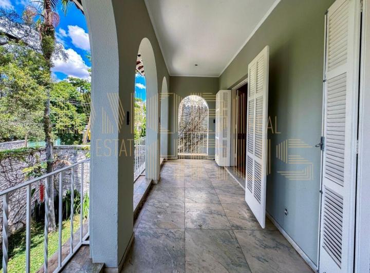 Casa para venda e locação no bairro Jardim Paulista | 4 quartos/ 3 suítes