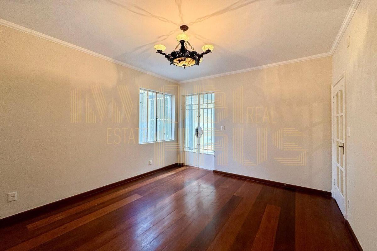 Casa para venda e locação no bairro Jardim Paulista | 4 quartos/ 3 suítes