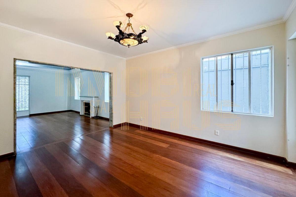 Casa para venda e locação no bairro Jardim Paulista | 4 quartos/ 3 suítes