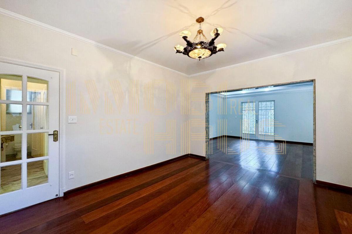 Casa para venda e locação no bairro Jardim Paulista | 4 quartos/ 3 suítes