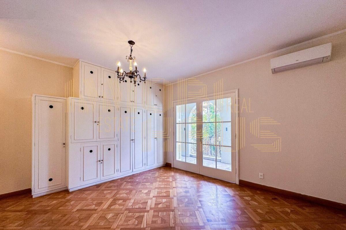 Casa para venda e locação no bairro Jardim Paulista | 4 quartos/ 3 suítes