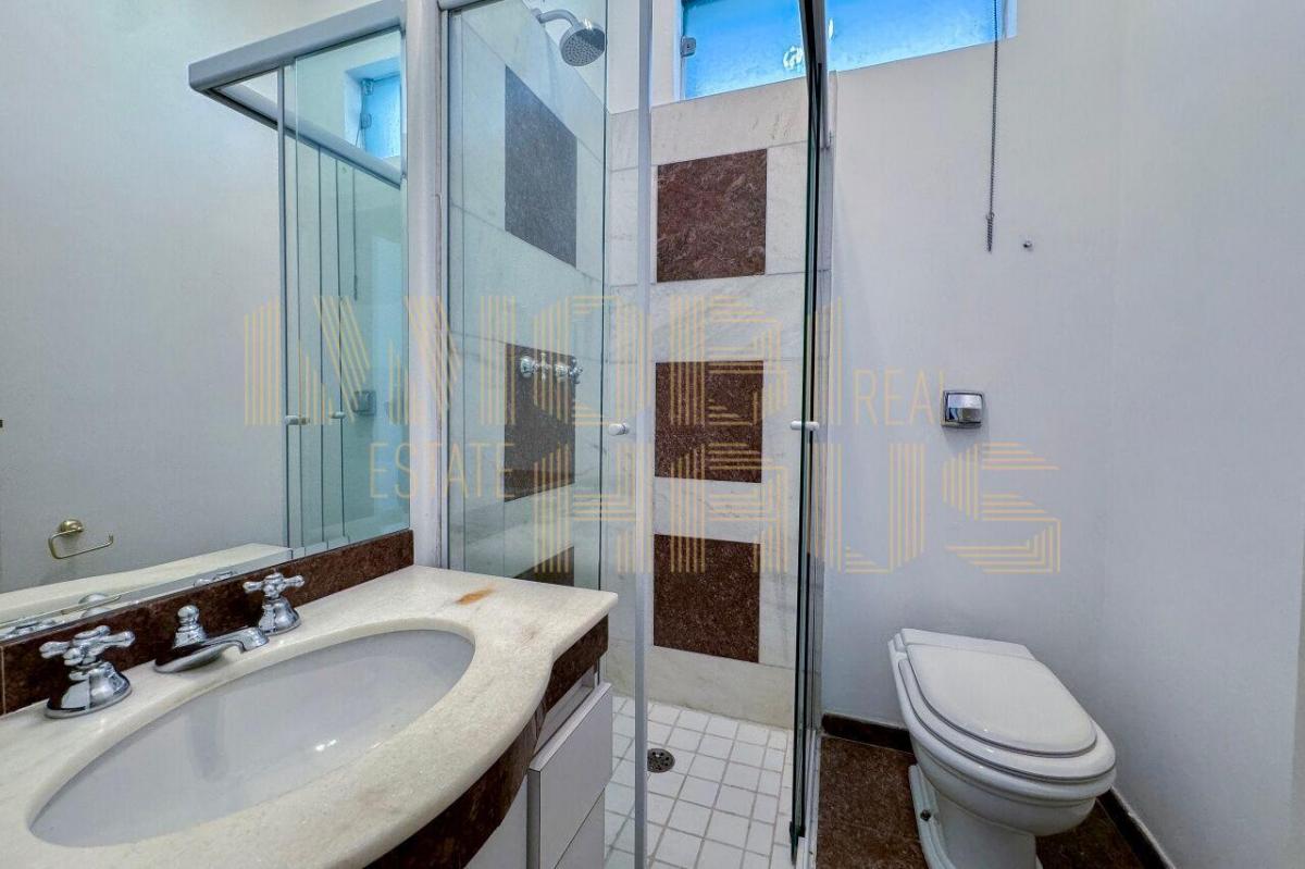 Casa para venda e locação no bairro Jardim Paulista | 4 quartos/ 3 suítes