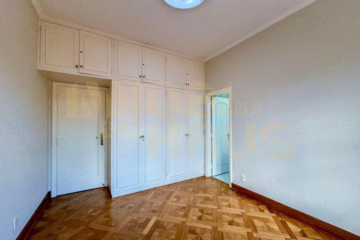 Casa para venda e locação no bairro Jardim Paulista | 4 quartos/ 3 suítes