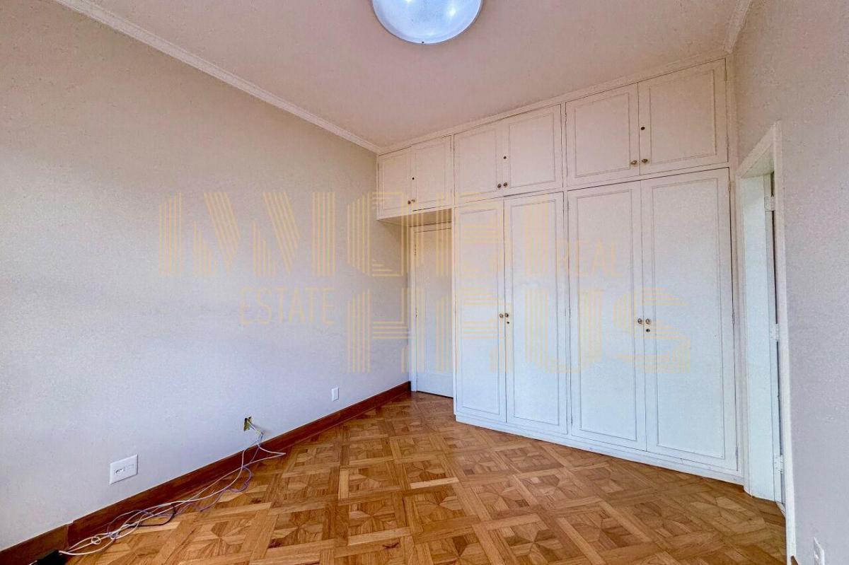 Casa para venda e locação no bairro Jardim Paulista | 4 quartos/ 3 suítes