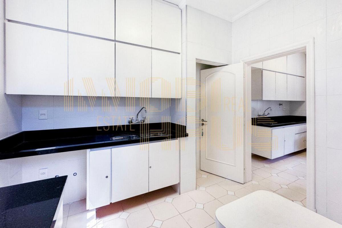 Casa para venda e locação no bairro Jardim Paulista | 4 quartos/ 3 suítes