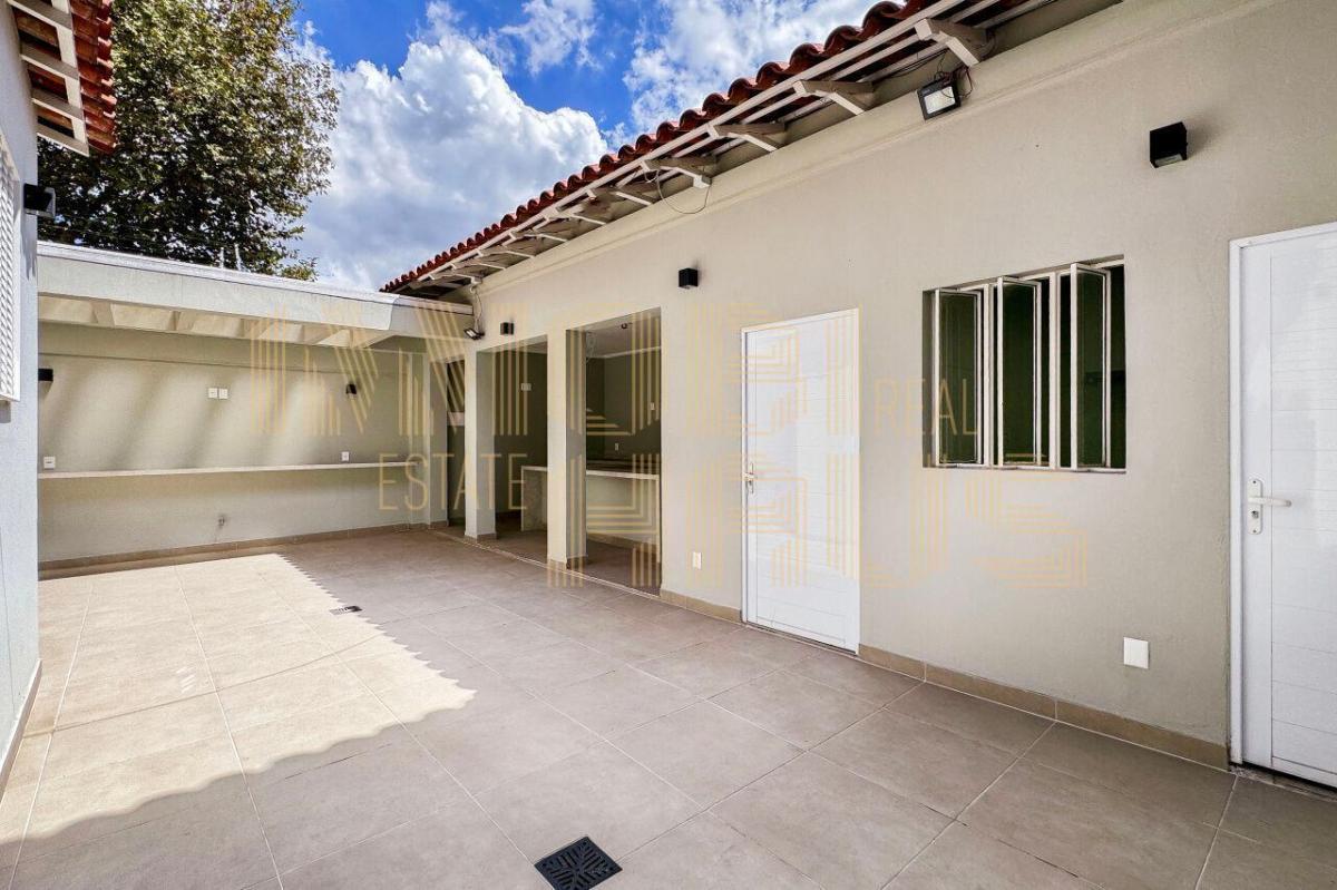 Casa para venda e locação no bairro Jardim Paulista | 4 quartos/ 3 suítes