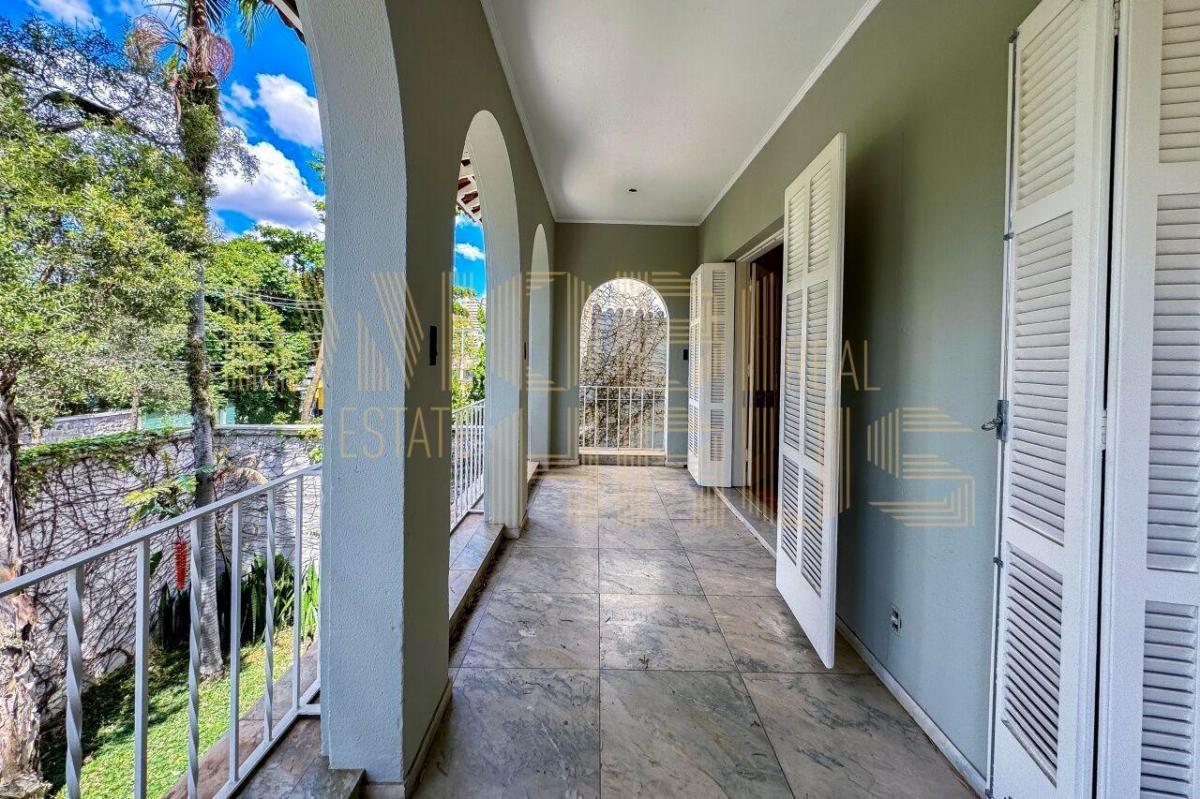 Casa para venda e locação no bairro Jardim Paulista | 4 quartos/ 3 suítes