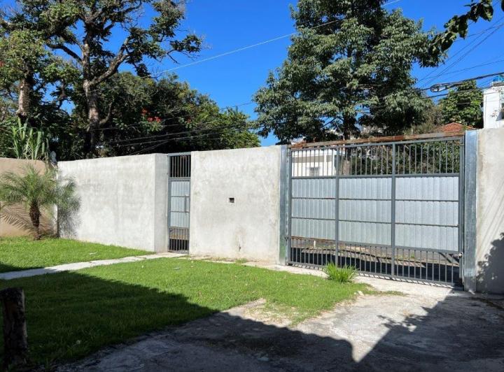 PARA LOCAÇÃO CASA COM EDÍCULA E AMPLO QUINTAL