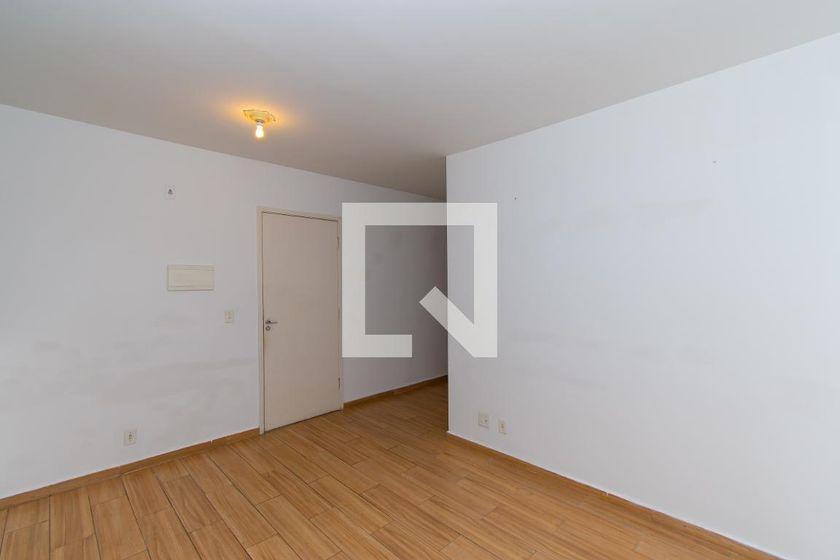 Casa à Venda – Vila Santa Clara, 2 Quartos, 56 m² – São Paulo
