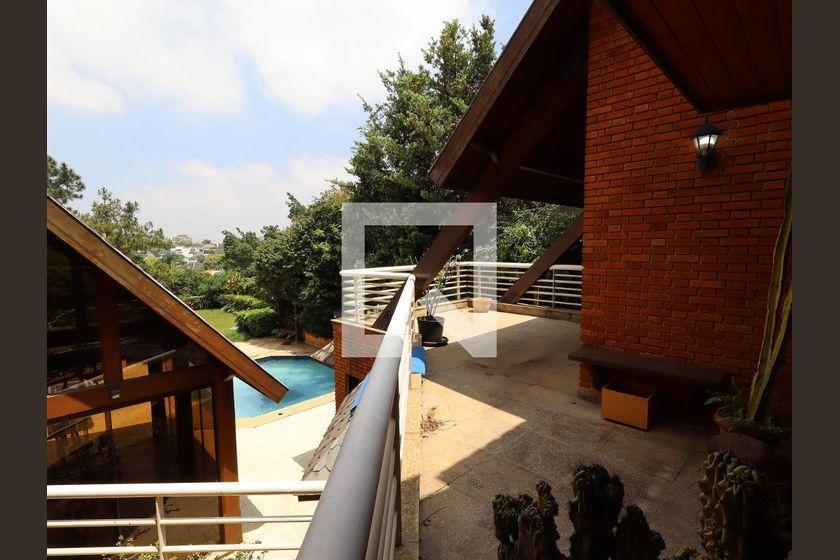 Casa à Venda – Jardim Guedala, 4 Quartos, 715 m² – São Paulo