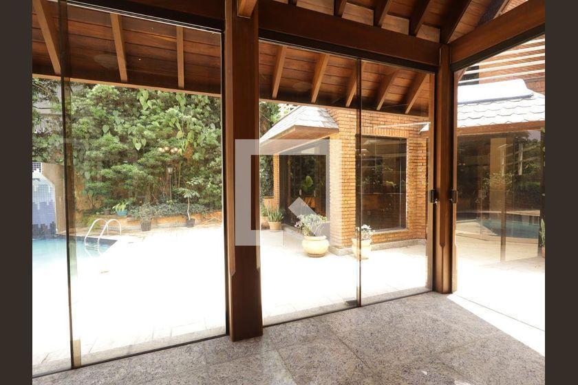 Casa à Venda – Jardim Guedala, 4 Quartos, 715 m² – São Paulo