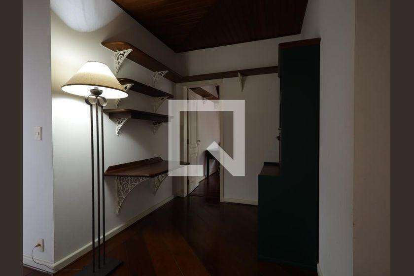 Casa à Venda – Jardim Guedala, 4 Quartos, 715 m² – São Paulo