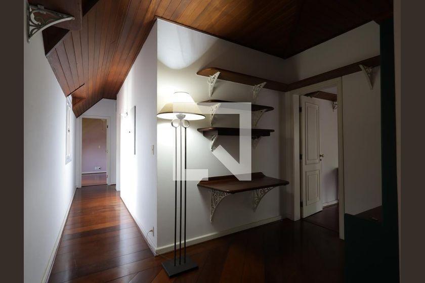Casa à Venda – Jardim Guedala, 4 Quartos, 715 m² – São Paulo