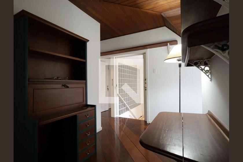 Casa à Venda – Jardim Guedala, 4 Quartos, 715 m² – São Paulo