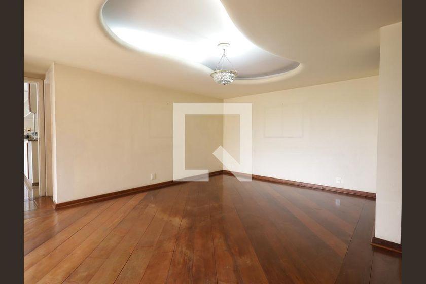 Casa à Venda – Jardim Guedala, 4 Quartos, 715 m² – São Paulo
