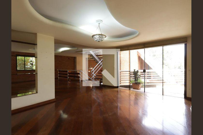 Casa à Venda – Jardim Guedala, 4 Quartos, 715 m² – São Paulo