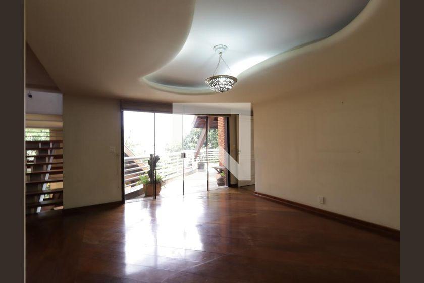 Casa à Venda – Jardim Guedala, 4 Quartos, 715 m² – São Paulo