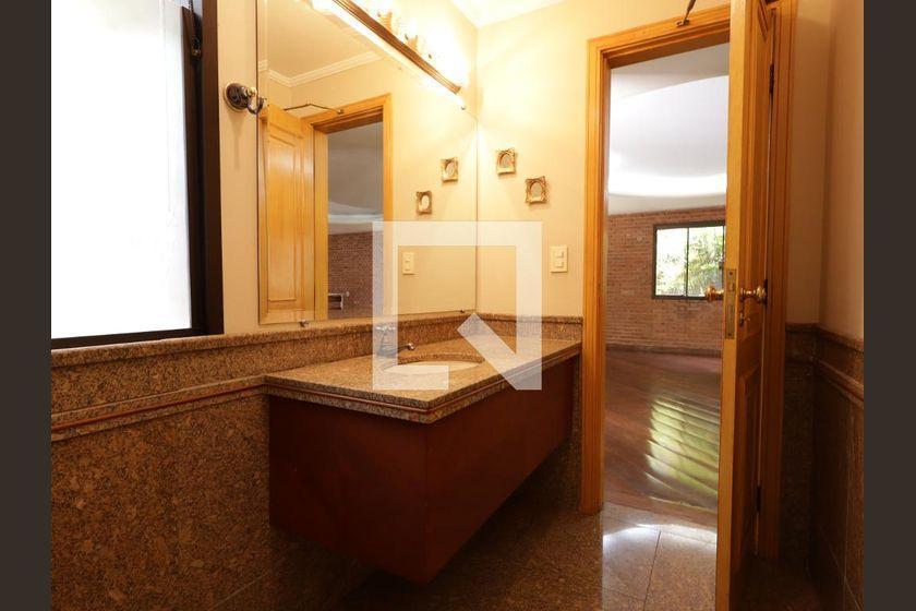 Casa à Venda – Jardim Guedala, 4 Quartos, 715 m² – São Paulo