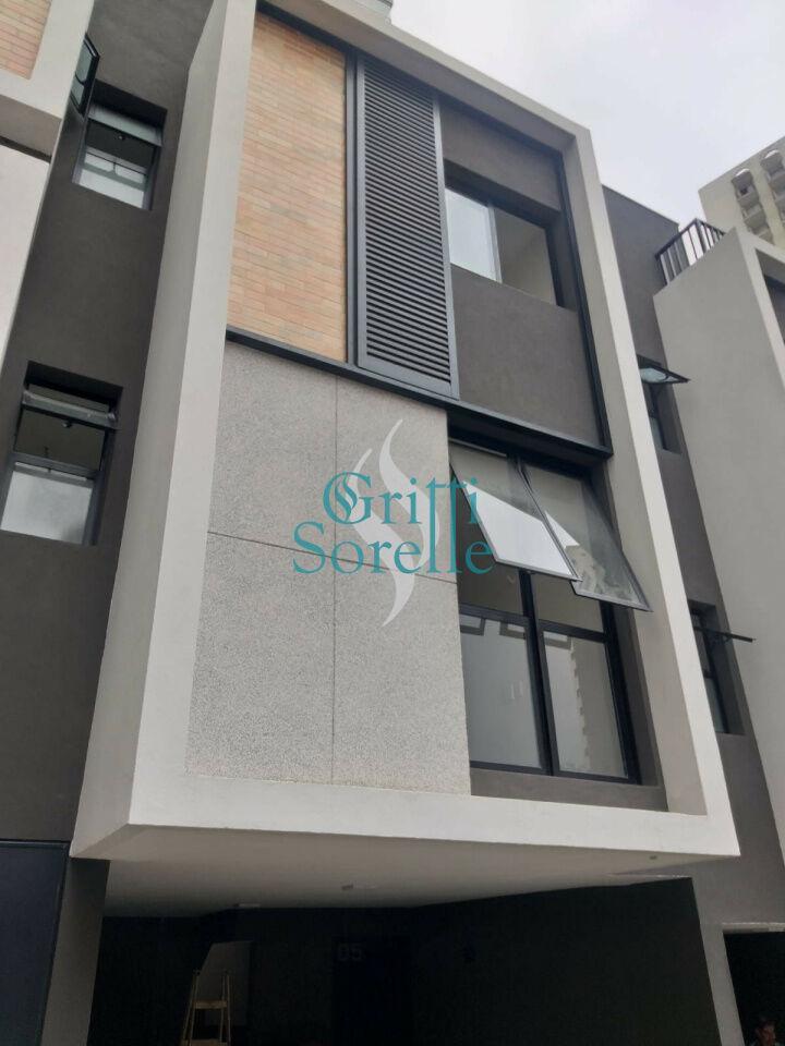 Sobrado Triplex Novo à Venda em Vila Mariana – São Paulo/SP.