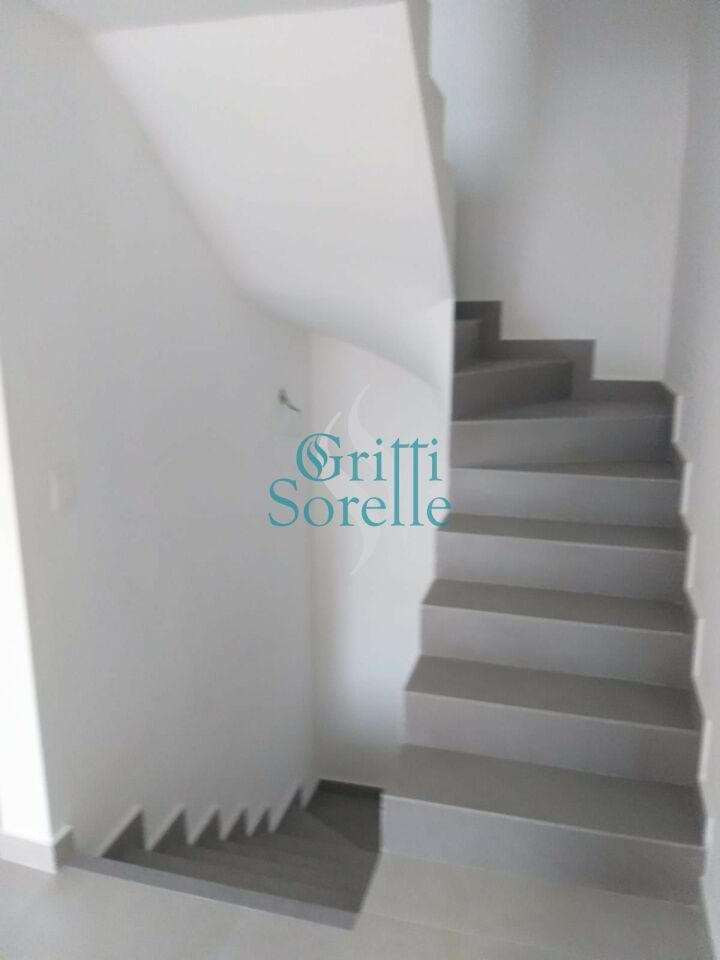 Sobrado Triplex Novo à Venda em Vila Mariana – São Paulo/SP.