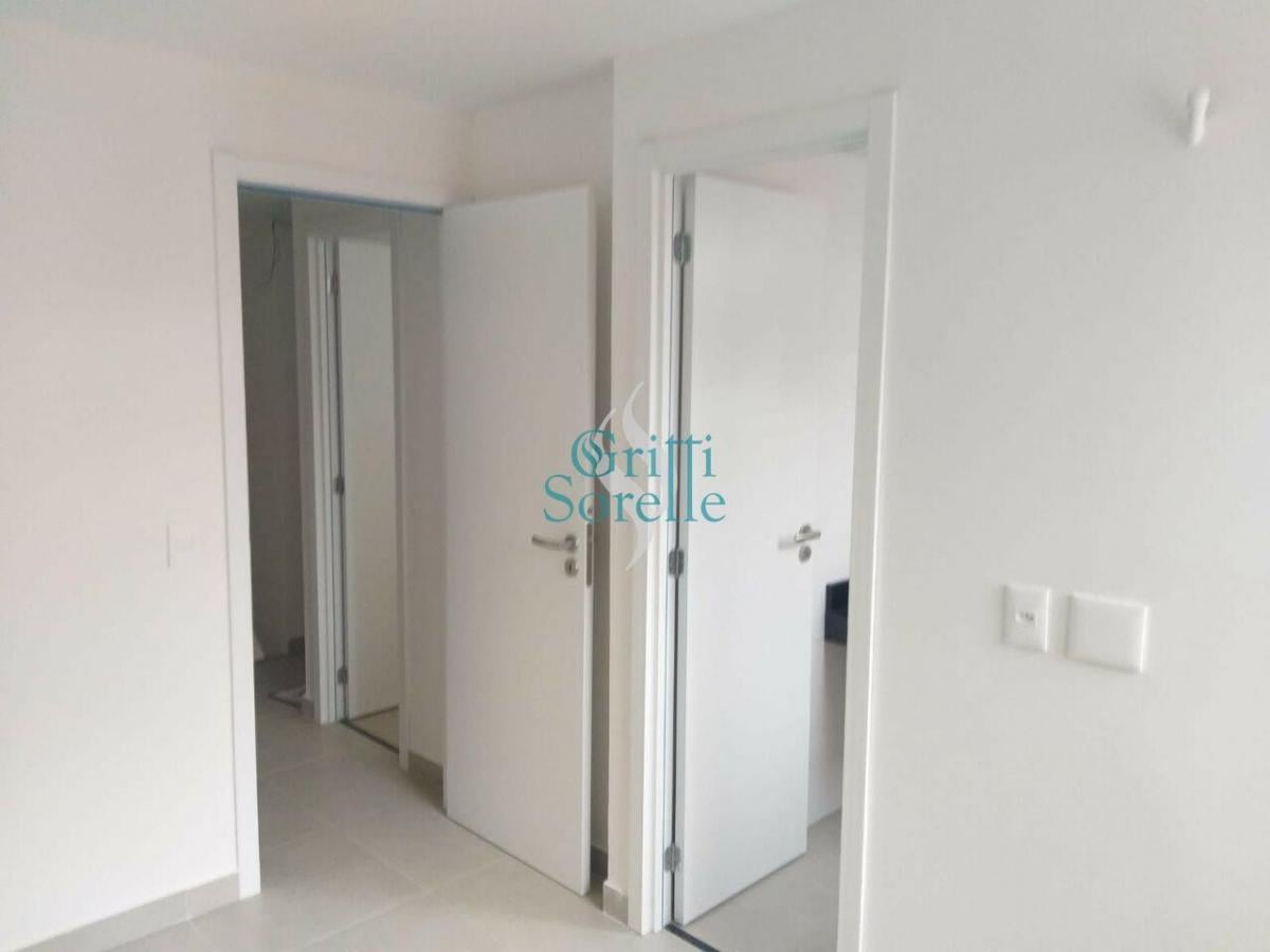 Sobrado Triplex Novo à Venda em Vila Mariana – São Paulo/SP.