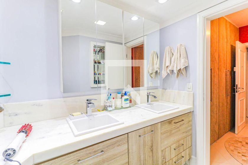 Apartamento à Venda – Chácara Santo Antonio, 4 Quartos, 188 m² – São Paulo