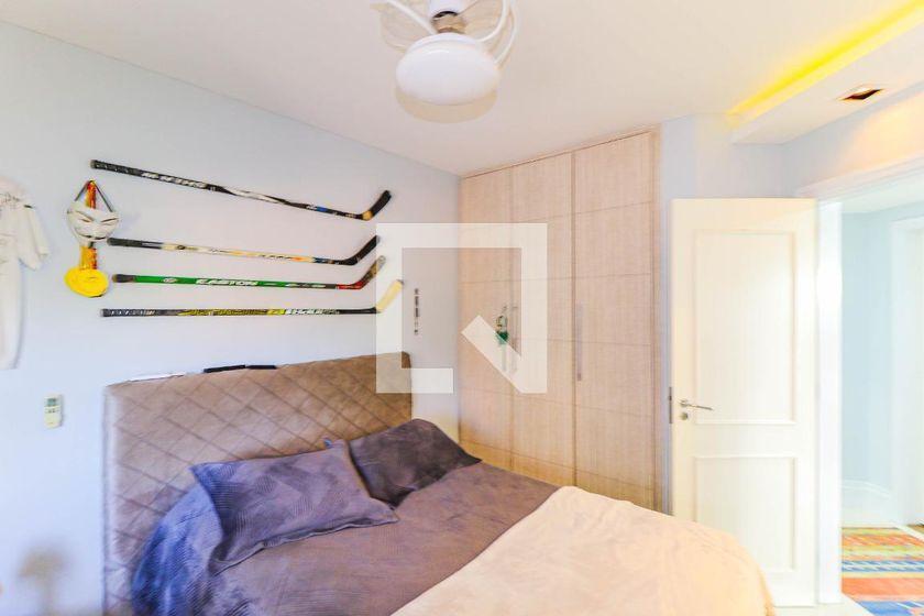 Apartamento à Venda – Chácara Santo Antonio, 4 Quartos, 188 m² – São Paulo