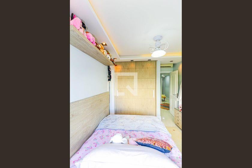 Apartamento à Venda – Chácara Santo Antonio, 4 Quartos, 188 m² – São Paulo