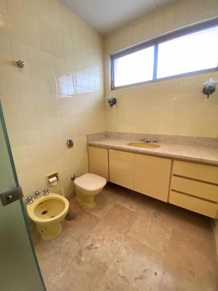 CASA A VENDA – 4 Dormitórios Vila Madalena