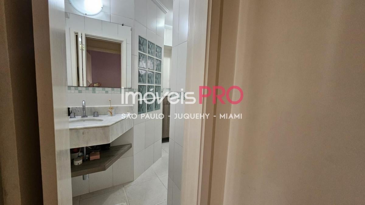 132m² na Rua Canário com 1 vaga.