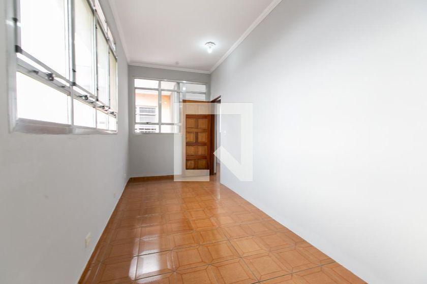 Casa à Venda – Vila Jacuí, 1 Quarto, 72 m² – São Paulo