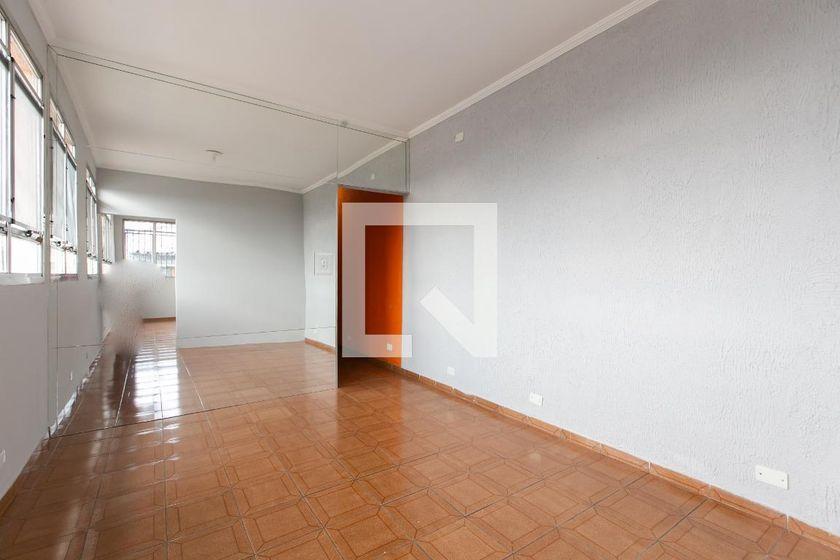 Casa à Venda – Vila Jacuí, 1 Quarto, 72 m² – São Paulo