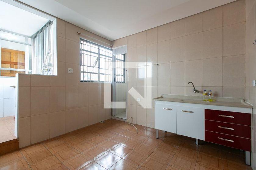 Casa à Venda – Vila Jacuí, 1 Quarto, 72 m² – São Paulo
