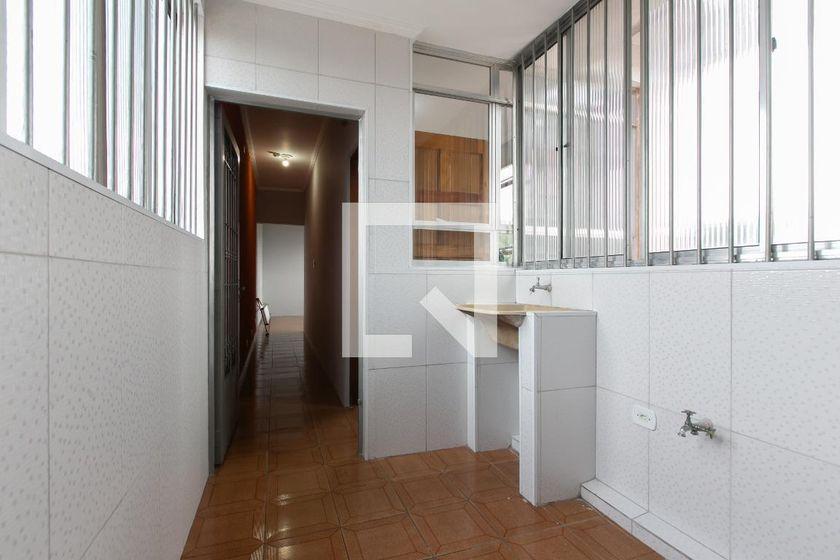 Casa à Venda – Vila Jacuí, 1 Quarto, 72 m² – São Paulo