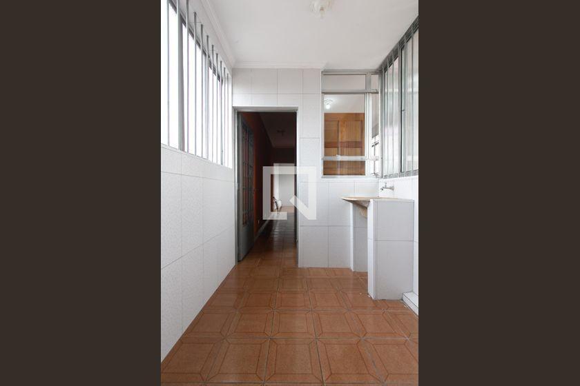 Casa à Venda – Vila Jacuí, 1 Quarto, 72 m² – São Paulo