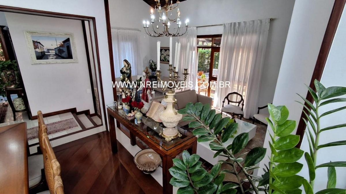 CASA À VENDA NO HORTO DO YPE