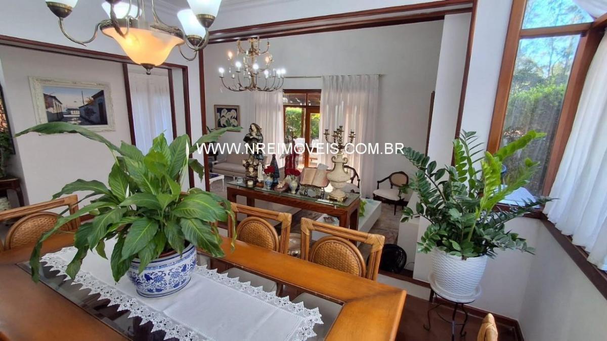 CASA À VENDA NO HORTO DO YPE