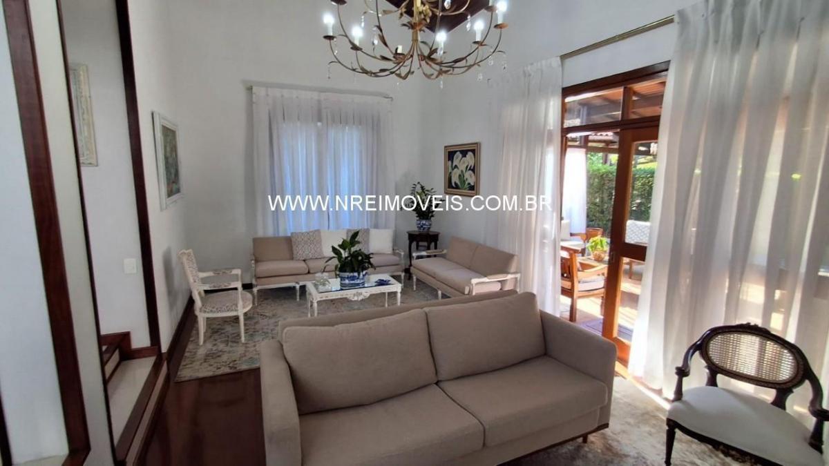 CASA À VENDA NO HORTO DO YPE