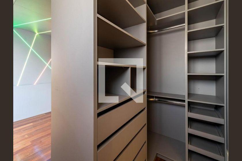Apartamento à Venda – Aclimação, 5 Quartos, 503 m² – São Paulo