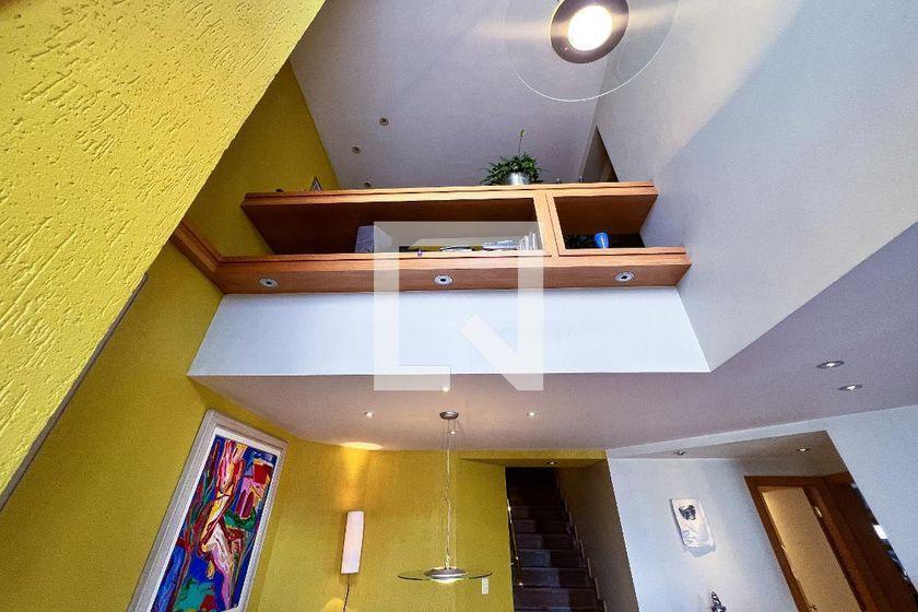 Apartamento à Venda – Moema, 2 Quartos, 421 m² – São Paulo