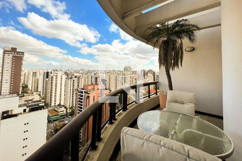 Apartamento à Venda – Moema, 2 Quartos, 421 m² – São Paulo