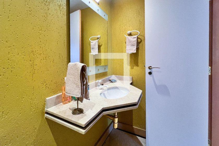 Apartamento à Venda – Moema, 2 Quartos, 421 m² – São Paulo