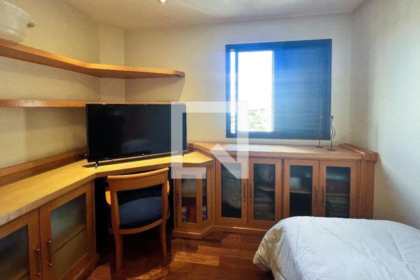 Apartamento à Venda – Moema, 2 Quartos, 421 m² – São Paulo