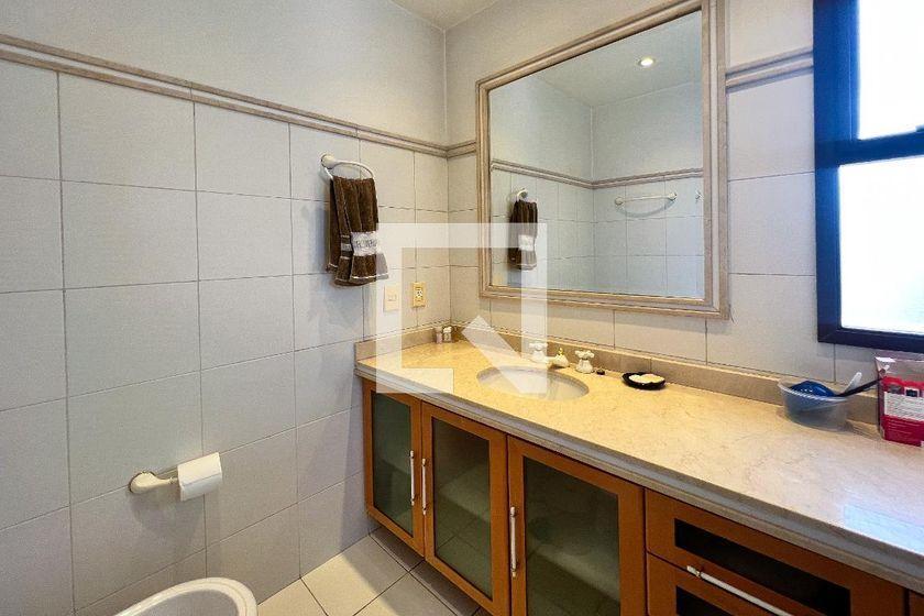 Apartamento à Venda – Moema, 2 Quartos, 421 m² – São Paulo