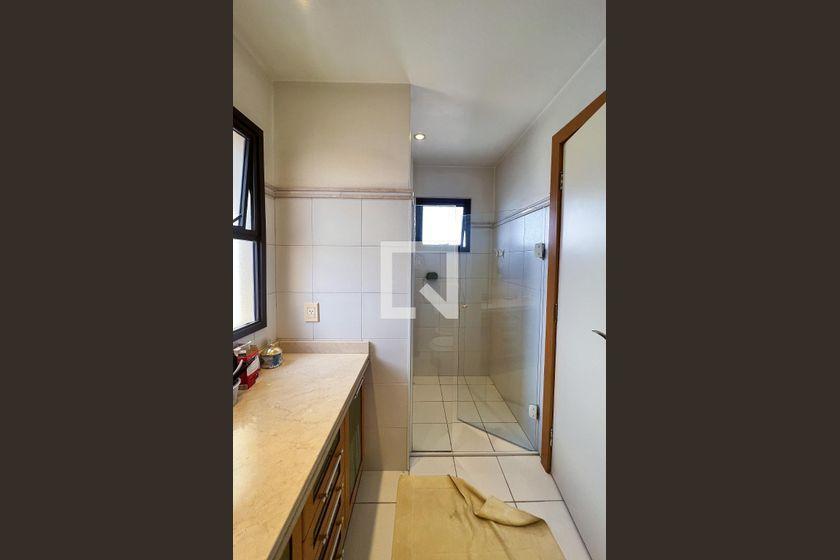 Apartamento à Venda – Moema, 2 Quartos, 421 m² – São Paulo